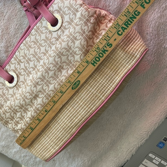 Fossil signature print pink leather trim shoulder bag - Picture 4 of 16